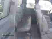 2002 Chevrolet Silverado 1500 LS с VIN 2GCEK19T121265925, выставлен на аукционе IAAI как лот 43473166 с пробегом 411 685 миль миль и . История ставок и продаж доступна на DreamBid. Изображение 8.