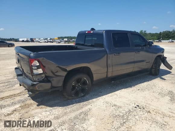 2020 Ram 1500 Big Horn с VIN 1C6SRFMT5LN337591, выставлен на аукционе Copart как лот 66810675 с пробегом 82 993 миль миль и На запчасти • Non repairable. История ставок и продаж доступна на DreamBid. Изображение 3.