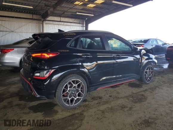 2023 Hyundai Kona с VIN KM8KH3AC4PU008709, выставлен на аукционе Copart как лот 85680354 с пробегом 9 278 миль миль и Списание • Salvage title. История ставок и продаж доступна на DreamBid. Изображение 3.