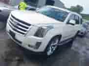 2015 Cadillac Escalade Luxury with VIN 1GYS3MKJ7FR537850, listed as a IAAI auction lot 42727101 with 134,328 mi miles and . Bid and sale history available at DreamBid. Image 2.