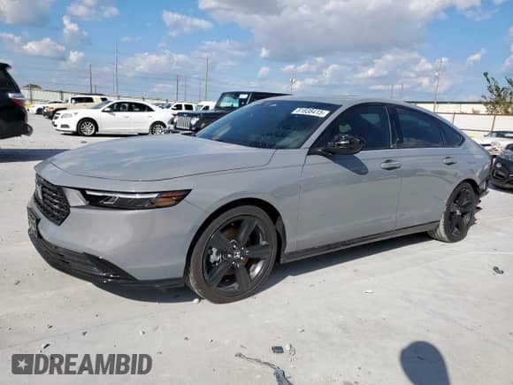 2025 Honda Accord Sport-L z VIN 1HGCY2F72SA041217, wystawiony jako Copart lot #81838415 z przebiegiem 1 825 mil mil oraz Szkoda całkowita • Salvage title. Historia ofert i sprzedaży dostępna na DreamBid. Obrazek 1.