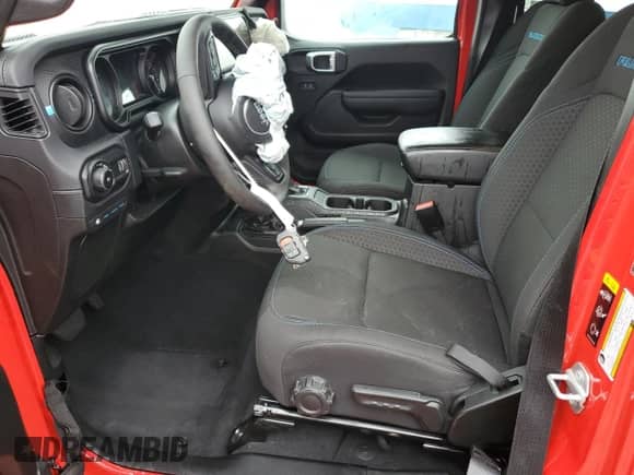 2025 Jeep Wrangler Rubicon with VIN 1C4RJXR60SW602854, listed as a Copart auction lot 69700925 with 5,996 mi miles and Clean title. Bid and sale history available at DreamBid. Image 7.