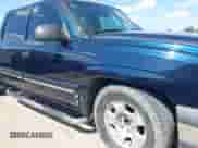 2006 Chevrolet Silverado 1500 LT1 z VIN 2GCEC13T861104368, wystawiony jako IAAI lot #43391074 z przebiegiem 264 407 mil mil oraz . Historia ofert i sprzedaży dostępna na DreamBid. Obrazek 14.