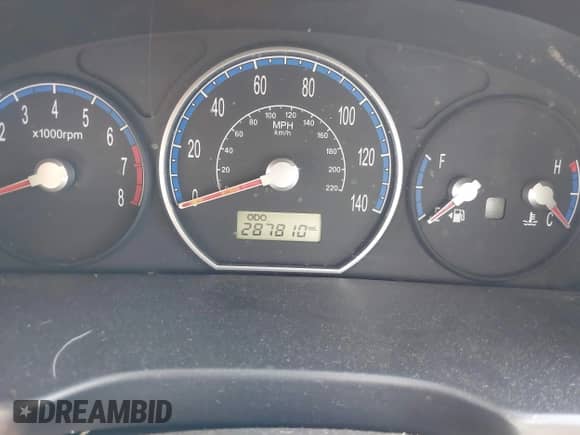 2009 Hyundai Santa Fe GLS с VIN 5NMSG13D59H325720, выставлен на аукционе IAAI как лот 43193295 с пробегом 287 810 миль миль и . История ставок и продаж доступна на DreamBid. Изображение 7.