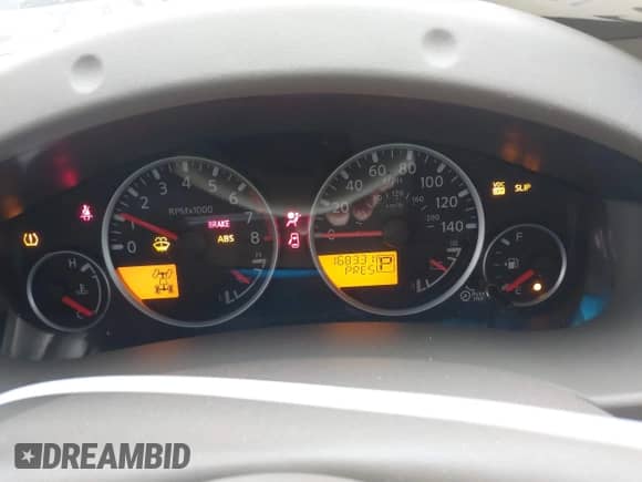 2011 Nissan Frontier Pro-4X z VIN 1N6AD0EV5BC440663, wystawiony jako IAAI lot #41923918 z przebiegiem 168 331 mil mil oraz . Historia ofert i sprzedaży dostępna na DreamBid. Obrazek 7.