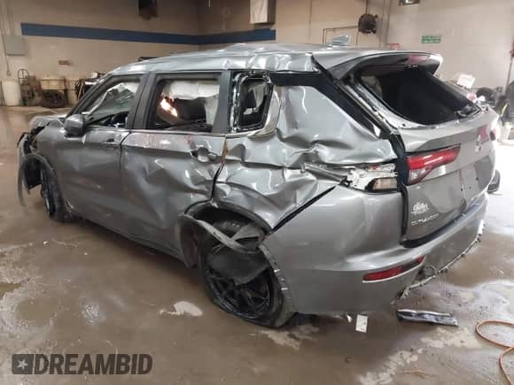 2023 Mitsubishi Outlander SE с VIN JA4J4UA88PZ058684, выставлен на аукционе IAAI как лот 42881145 с пробегом 61 440 миль миль и . История ставок и продаж доступна на DreamBid. Изображение 3.