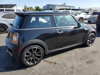 2012 MINI Hardtop S with VIN WMWSV3C59CT387246, listed as a Copart auction lot 61766125 with 155,156 mi miles and Salvage title. Bid and sale history available at DreamBid. Image 3.