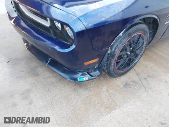 2014 Dodge Challenger R/T z VIN 2C3CDYBT6EH313794, wystawiony jako IAAI lot #42102668 z przebiegiem 175 140 mil mil oraz . Historia ofert i sprzedaży dostępna na DreamBid. Obrazek 6.