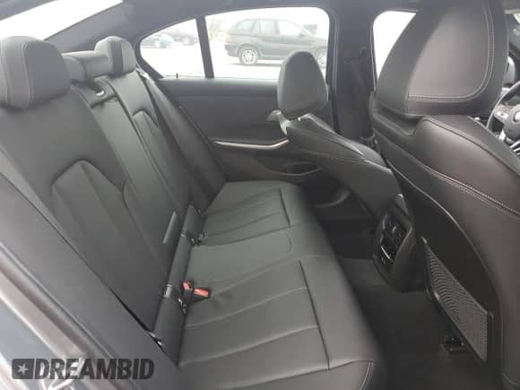 2023 BMW 3 Series 330i xDrive с VIN 3MW89FF00P8D65293, выставлен на аукционе Copart как лот 81683585 с пробегом 30 039 миль миль и Списание • Salvage title. История ставок и продаж доступна на DreamBid. Изображение 10.