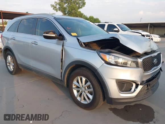 2016 Kia Sorento L with VIN 5XYPG4A31GG013919, listed as a IAAI auction lot 43041782 with 96,771 mi miles and . Bid and sale history available at DreamBid. Image 1.