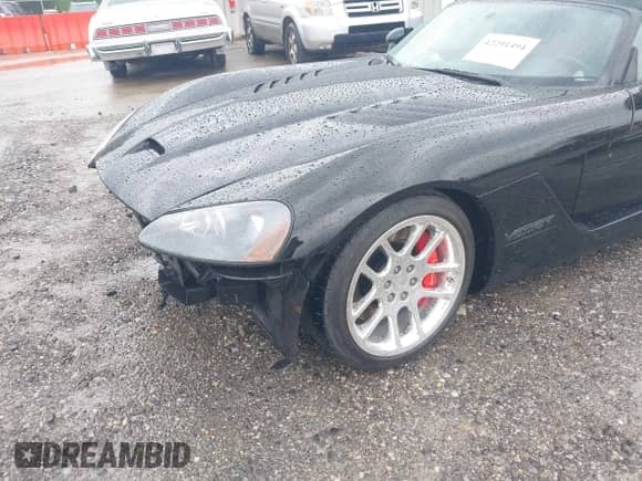 2005 Dodge Viper SRT-10 with VIN 1B3JZ65Z85V500374, listed as a IAAI auction lot 42291494 with 41,243 mi miles and . Bid and sale history available at DreamBid. Image 18.