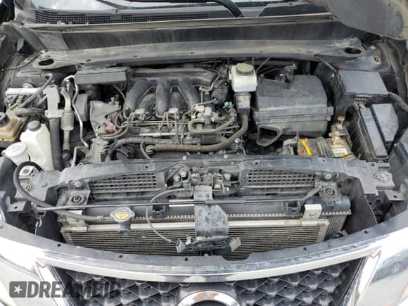 2015 Nissan Pathfinder Platinum with VIN 5N1AR2MN5FC717122, listed as a Copart auction lot 71411965 with 215,470 mi miles and Clean title. Bid and sale history available at DreamBid. Image 11.