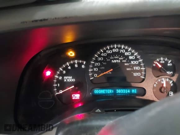 2005 GMC Sierra 1500 SLE with VIN 2GTEK19B551288460, listed as a IAAI auction lot 41543395 with 303,314 mi miles and . Bid and sale history available at DreamBid. Image 7.