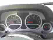 2007 Jeep Wrangler Unlimited Sahara z VIN 1J4GA59167L195254, wystawiony jako IAAI lot #41945934 z przebiegiem 252 496 mil mil oraz . Historia ofert i sprzedaży dostępna na DreamBid. Obrazek 7.