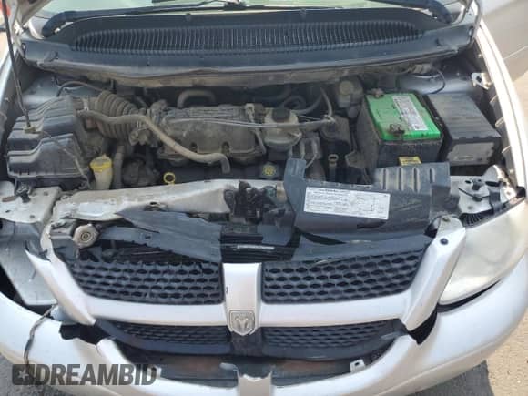 2004 Dodge Caravan SXT with VIN 2D8GP44L14R591166, listed as a Copart auction lot 71053105 with 171,101 mi miles and Salvage title. Bid and sale history available at DreamBid. Image 12.