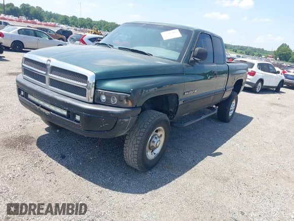 2001 Dodge 2500 with VIN 3B7KF23ZX1G169307, listed as a IAAI auction lot 42507866 with 156,000 mi miles and . Bid and sale history available at DreamBid. Image 17.