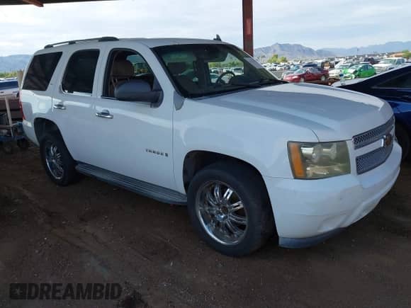 2007 Chevrolet Tahoe LT с VIN 1GNFC13077R102668, выставлен на аукционе IAAI как лот 43131778 с пробегом 230 673 миль миль и . История ставок и продаж доступна на DreamBid. Изображение 1.