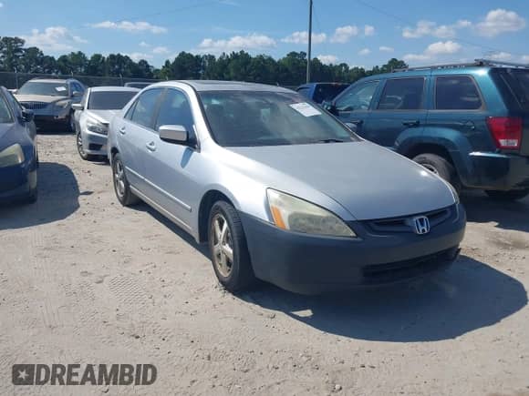 2005 Honda Accord EX with VIN 1HGCM56735A191046, listed as a IAAI auction lot 43232204 with 233,365 mi miles and . Bid and sale history available at DreamBid. Image 1.