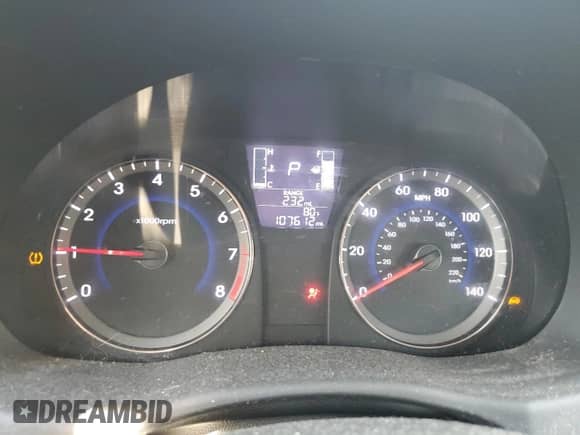 2016 Hyundai Accent SE z VIN KMHCT5AE0GU244354, wystawiony jako Copart lot #82046305 z przebiegiem 107 612 mil mil oraz Szkoda całkowita • Salvage title. Historia ofert i sprzedaży dostępna na DreamBid. Obrazek 9.