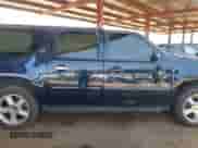 2007 Chevrolet Suburban LT z VIN 1GNFK163X7J356317, wystawiony jako IAAI lot #43061959 z przebiegiem 190 853 mil mil oraz . Historia ofert i sprzedaży dostępna na DreamBid. Obrazek 13.