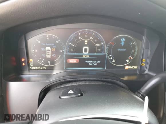 2015 Cadillac Escalade ESV Premium с VIN 1GYS3JKJ3FR299901, выставлен на аукционе Copart как лот 87069245 с пробегом 180 957 миль миль и Чистый • Clean title. История ставок и продаж доступна на DreamBid. Изображение 9.