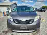 2012 Toyota Sienna with VIN 5TDZK3DCXCS233781, listed as a Copart auction lot 82167325 with 183,332 mi miles and Salvage title. Bid and sale history available at DreamBid. Image 5.