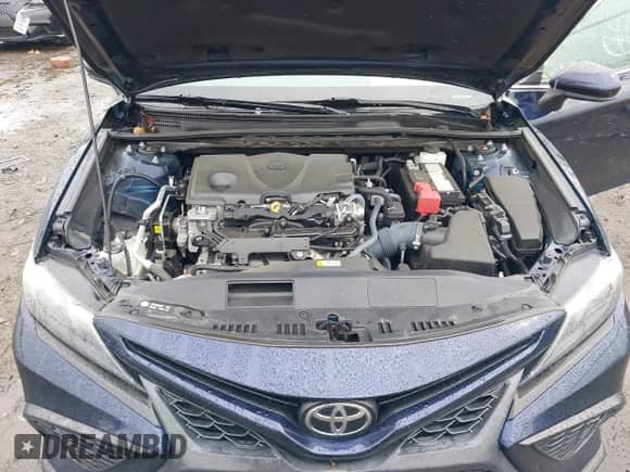 2021 Toyota Camry SE Nightshade z VIN 4T1G11AK8MU585082, wystawiony jako IAAI lot #43245347 z przebiegiem 88 301 mil mil oraz . Historia ofert i sprzedaży dostępna na DreamBid. Obrazek 10.