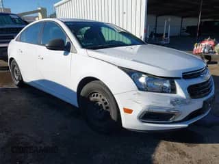 2016 Chevrolet Cruze LS с VIN 1G1PC5SG2G7111351, выставлен на аукционе IAAI как лот 43428718 с пробегом 83 526 миль миль и . История ставок и продаж доступна на DreamBid. Изображение 1.
