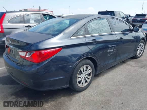 2011 Hyundai Sonata GLS z VIN 5NPEB4AC8BH151190, wystawiony jako IAAI lot #43024466 z przebiegiem 102 082 mil mil oraz . Historia ofert i sprzedaży dostępna na DreamBid. Obrazek 4.