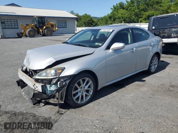 2012 Lexus IS 250 z VIN JTHCF5C23C5057255, wystawiony jako Copart lot #67997535 z przebiegiem 147 065 mil mil oraz Szkoda całkowita • Salvage title. Historia ofert i sprzedaży dostępna na DreamBid. Obrazek 1.