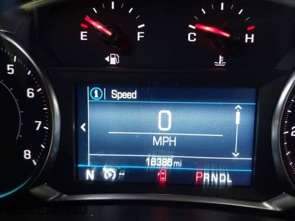 2024 Chevrolet Equinox RS z VIN 3GNAXWEG8RS176932, wystawiony jako IAAI lot #41509415 z przebiegiem 16 386 mil mil oraz . Historia ofert i sprzedaży dostępna na DreamBid. Obrazek 15.