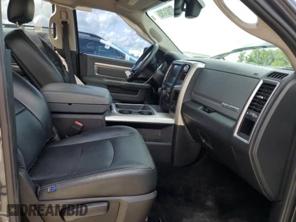 2016 Ram 1500 Big Horn z VIN 1C6RR6LT9GS128376, wystawiony jako Copart lot #71624765 z przebiegiem 103 404 mil mil oraz Szkoda całkowita • Salvage title. Historia ofert i sprzedaży dostępna na DreamBid. Obrazek 7.