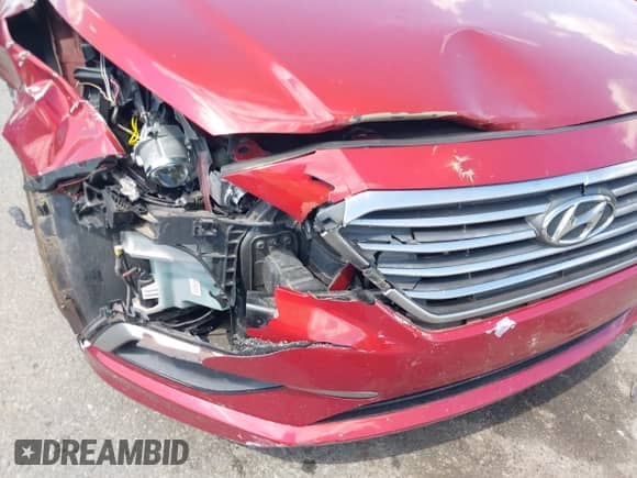 2016 Hyundai Sonata SE с VIN 5NPE24AF9GH390202, выставлен на аукционе IAAI как лот 43161572 с пробегом 161 990 миль миль и . История ставок и продаж доступна на DreamBid. Изображение 6.