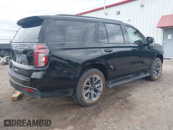 2021 Chevrolet Tahoe Z71 с VIN 1GNSKPKD6MR113116, выставлен на аукционе IAAI как лот 42304252 с пробегом 128 199 миль миль и . История ставок и продаж доступна на DreamBid. Изображение 4.