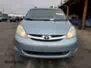 2006 Toyota Sienna XLE with VIN 5TDBA22C26S058027, listed as a Copart auction lot 70231245 with 218,809 mi miles and Non repairable. Bid and sale history available at DreamBid. Image 5.