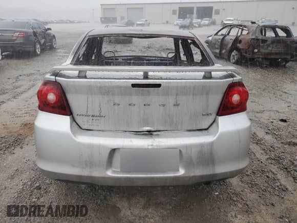 2012 Dodge Avenger SXT z VIN 1C3CDZCB8CN266381, wystawiony jako Copart lot #66872144 z przebiegiem Nie podano mil oraz Czysty tytuł • Clean title. Historia ofert i sprzedaży dostępna na DreamBid. Obrazek 6.