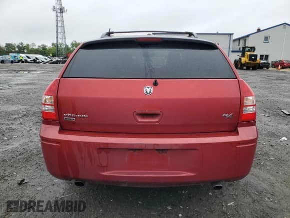 2006 Dodge Magnum R/T with VIN 2D8GZ57226H348199, listed as a Copart auction lot 57890235 with 205,057 mi miles and Clean title. Bid and sale history available at DreamBid. Image 6.