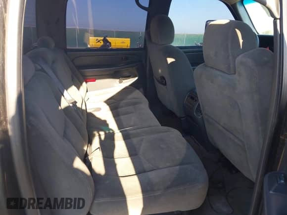 2005 Chevrolet Silverado 1500 LS с VIN 2GCEK13T051125104, выставлен на аукционе IAAI как лот 42995126 с пробегом 191 282 миль миль и . История ставок и продаж доступна на DreamBid. Изображение 8.
