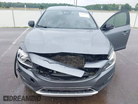 2016 Volvo S60 T5 Platinum с VIN YV4612UM4G2000529, выставлен на аукционе IAAI как лот 42299464 с пробегом 124 201 миль миль и . История ставок и продаж доступна на DreamBid. Изображение 6.