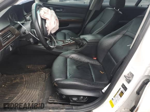 2010 BMW 3 Series 335d с VIN WBAPN7C56AA779140, выставлен на аукционе Copart как лот 51093295 с пробегом 164 957 миль миль и Списание • Salvage title. История ставок и продаж доступна на DreamBid. Изображение 7.