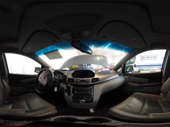 2012 Honda Odyssey Touring с VIN 5FNRL5H92CB106325, выставлен на аукционе IAAI как лот 43287538 с пробегом 206 962 миль миль и . История ставок и продаж доступна на DreamBid. Изображение 18.