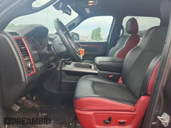 2016 Ram 1500 Rebel z VIN 1C6RR7YT8GS294760, wystawiony jako Copart lot #66306145 z przebiegiem 119 365 mil mil oraz Szkoda całkowita • Salvage title. Historia ofert i sprzedaży dostępna na DreamBid. Obrazek 7.