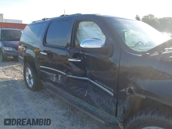2011 Chevrolet Suburban LTZ с VIN 1GNSKKE35BR374949, выставлен на аукционе IAAI как лот 42315399 с пробегом 353 613 миль миль и . История ставок и продаж доступна на DreamBid. Изображение 6.