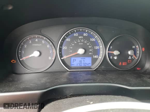 2012 Hyundai Santa Fe Limited with VIN 5XYZKDAG0CG153433, listed as a Copart auction lot 69701685 with 170,704 mi miles and Clean title. Bid and sale history available at DreamBid. Image 9.
