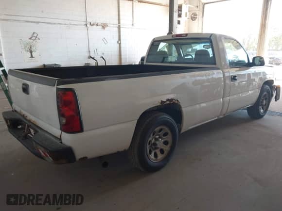 2006 Chevrolet Silverado 1500 Work Truck with VIN 3GCEC14V16G158148, listed as a IAAI auction lot 43312751 with 165,528 mi miles and . Bid and sale history available at DreamBid. Image 4.