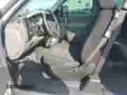 2009 Chevrolet Silverado 2500HD с VIN 1GCHK49609E157054, выставлен на аукционе Copart как лот 74556264 с пробегом 114 949 миль миль и Списание • Salvage title. История ставок и продаж доступна на DreamBid. Изображение 7.