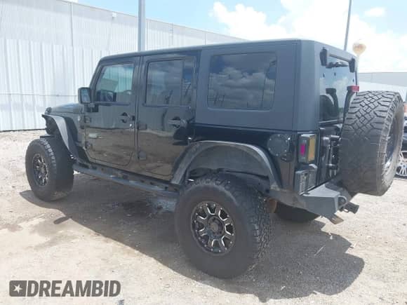 2008 Jeep Wrangler Unlimited X z VIN 1J4GA39148L560004, wystawiony jako IAAI lot #42523657 z przebiegiem 116 619 mil mil oraz . Historia ofert i sprzedaży dostępna na DreamBid. Obrazek 3.