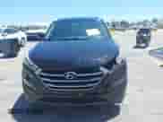 2018 Hyundai Tucson SEL z VIN KM8J3CA43JU736032, wystawiony jako IAAI lot #42025713 z przebiegiem 69 636 mil mil oraz . Historia ofert i sprzedaży dostępna na DreamBid. Obrazek 13.