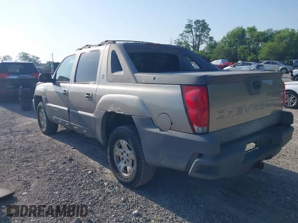 2002 Chevrolet Avalanche с VIN 3GNEK13T52G178164, выставлен на аукционе IAAI как лот 42568295 с пробегом 131 395 миль миль и . История ставок и продаж доступна на DreamBid. Изображение 3.