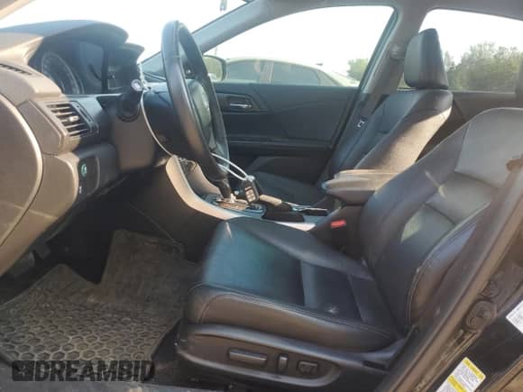 2014 Honda Accord Touring z VIN 1HGCR2F92EA809779, wystawiony jako Copart lot #65695075 z przebiegiem 205 033 mil mil oraz Szkoda całkowita • Salvage title. Historia ofert i sprzedaży dostępna na DreamBid. Obrazek 7.